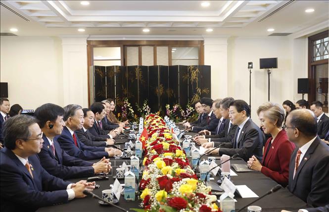 Sekjen Sekaligus Presiden To Lam Lakukan Pembicaraan dengan PM Singapura, Lawrence Wong